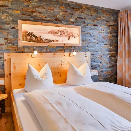 Guest house Simone'S Platzerl - Nachhaltiger Urlaub Inkl Sommerkarte, Freier Eintritt Tauern Spa, Schwimmteich Und Saunabereich