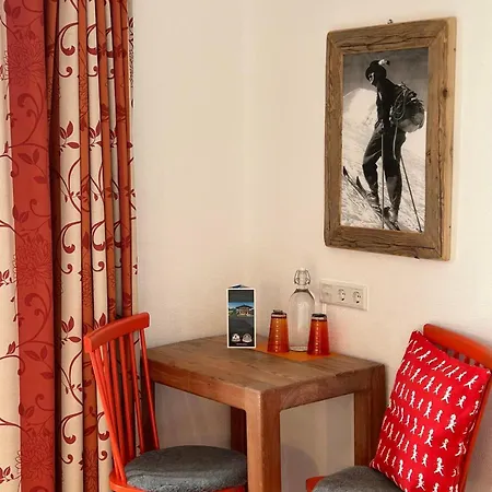 Vendégház Simone's Platzerl - Inklusive Taeglichem Freien Eintritt Tauern - Nur 5 Gehminuten, Sommerkarte, Privatem Garten Mit Schwimmteich, Grill Und Saunabereich