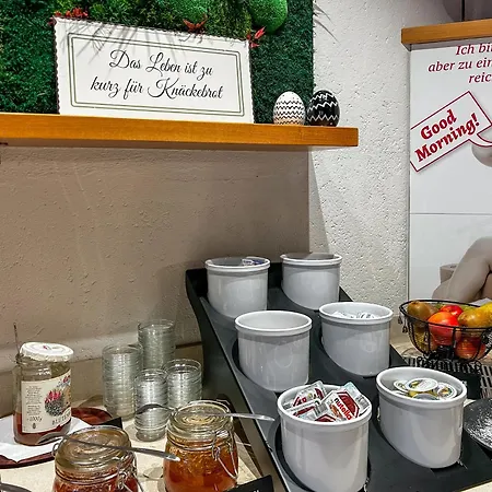 Simone's Platzerl - Inklusive Taeglichem Freien Eintritt Tauern - Nur 5 Gehminuten, Sommerkarte, Privatem Garten Mit Schwimmteich, Grill Und Saunabereich