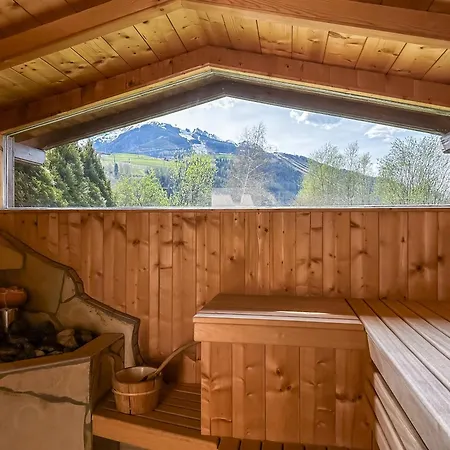 Vendégház Simone's Platzerl - Inklusive Taeglichem Freien Eintritt Tauern - Nur 5 Gehminuten, Sommerkarte, Privatem Garten Mit Schwimmteich, Grill Und Saunabereich Kaprun