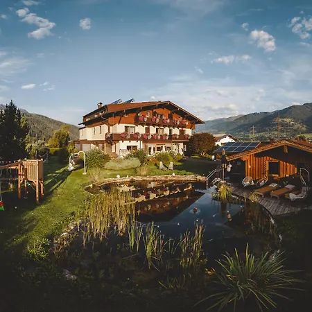 Simone's Platzerl - Inklusive Taeglichem Freien Eintritt Tauern - Nur 5 Gehminuten, Sommerkarte, Privatem Garten Mit Schwimmteich, Grill Und Saunabereich 3*